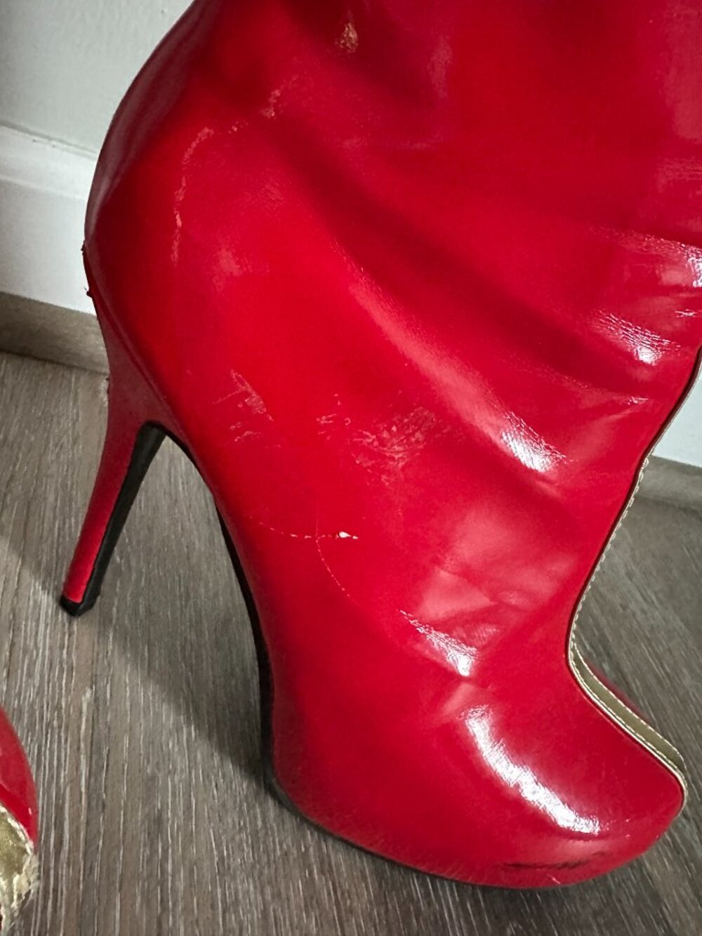Ellie Red & Gold Platform 5.5" Heeled Boots Size 7 - Picture 9 of 11